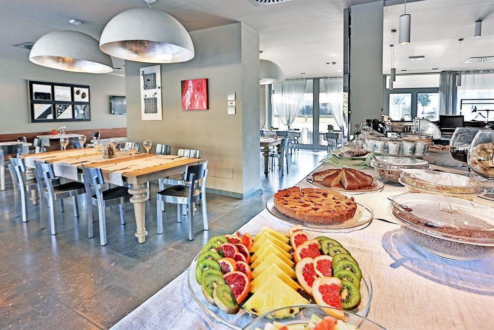 One Hotel & Restaurant Dalmine Exteriér fotografie